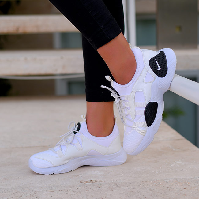 کفش دخترانه NIKE مدل Eva(سفید)