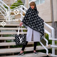 پکیج کیف وکفش و روسری دخترانه مدل Lv