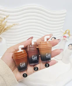 تینت لب و گونه قهوه ای طرح آیس پک نوشیدنی برند HUDA MATTE ΜΕ کد 523تینت لب و گونه قهوه ای طرح آیس پک نوشیدنی برند HUDA MATTE ΜΕ کد 523