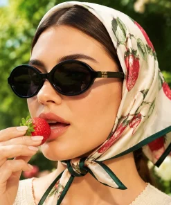 Alternative view of عینک آفتابی فریم گرد مدل miu miu