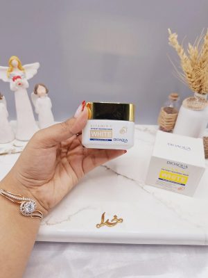 کرم روشن کننده و ضدلک ویتامین سی برند بیوآکوا BIOAQUA کد BQY 88647