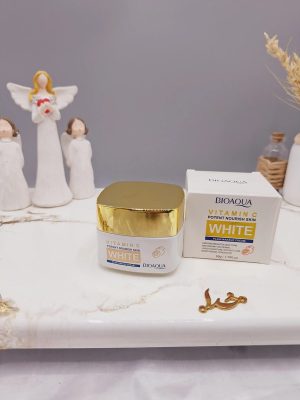 کرم روشن کننده و ضدلک ویتامین سی برند بیوآکوا BIOAQUA کد BQY 88647