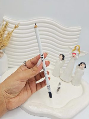 مداد چشم رنگ مشکی تراش دار برند 3XL کد 0212