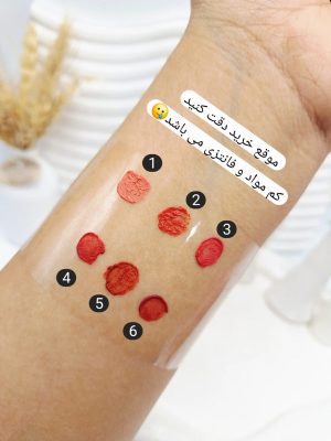رژلب مخملی کره ای طرح آبنبات چوبی برند Gege bear کد 1505