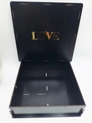 باکس چوبی طرح LOVE رنگ مشکی مناسب کادو و پک آرایشی