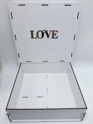 باکس چوبی طرح LOVE رنگ سفید مناسب کادو و پک آرایشی