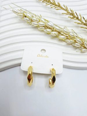 گوشواره چند ضلعی رنگ طلایی طرح اول