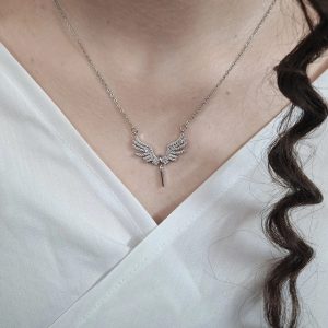 گردنبند طرح فرشته رنگ نقره ای