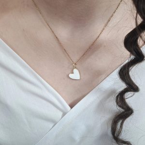 گردنبند قلب سفید