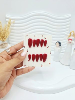 ناخن مصنوعی دست ساز با مواد کاشت مدل چری بادمی زرشکی ( ب همراه پک اختصادی)