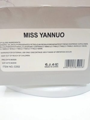 برق لب بی رنگ با طعم میوه ای برند MISS YANNUO کد 002