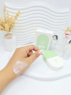 ضد آفتاب بی رنگ مناسب پوست حساس SPF 50 استلین کارتن سبز کد 0295