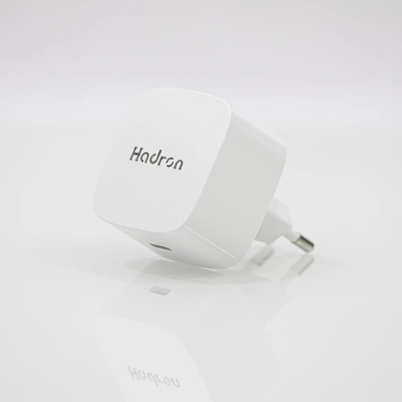 شارژر دیواری 25 وات هادرون HADRON C1011